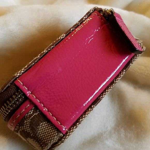 🍃MINT🍃🖤RARE🖤Coach2 Pill Case - Picture 6 of 8